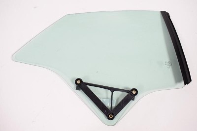 Geam lateral dreapta spate MERCEDES-BENZ E Coupe C238 2017 OEM: A2386705400 3213529 foto