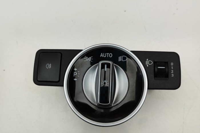 Modul de control comutator faruri MERCEDES-BENZ CLA Coupe C117 2019 OEM: A2049053103 29769891