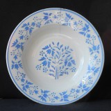 Farfurie de perete, decorata cu floare, portelan HOLL&Oacute;HAZA, marcaj 1902 - 1915 (Ungaria)