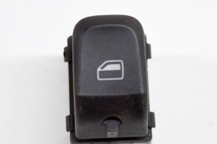 Buton geam ușă st&acirc;nga spate AUDI A4 Avant 8K5, B8 2010 OEM: 8K0959855A