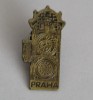 QW9 N4 88 - insigna - tematica capitale - Praga, Europa