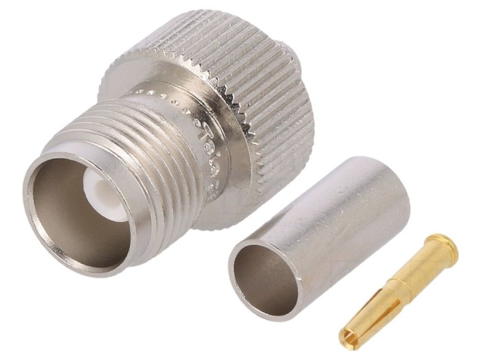 Conector TNC mamă drept 50&Omega;