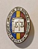 INSIGNA ASOCIATIA JURISTILOR DIN REPUBLICA SOCIALISTA ROMANIA JUSTITIE