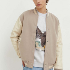 Abercrombie & Fitch geaca bomber barbati, culoarea bej, de tranzitie