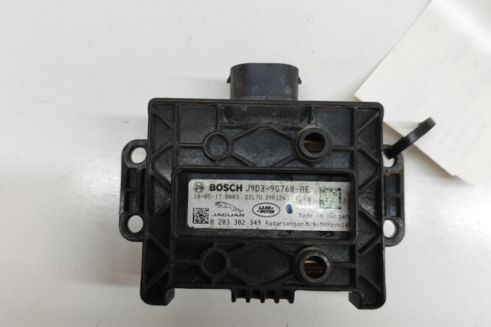Senzor radar de distanță JAGUAR I-PACE X590 2018 OEM: J9D3-9G768-AE,0203302349 | 31693914