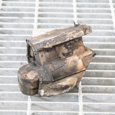 Suport motor dreapta MERCEDES-BENZ SPRINTER 3-t 906 2013 OEM: A9062411713A9062411613A9062411513 3027767 foto