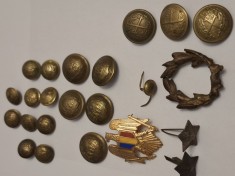 Efecte militare, nasturi si altele lot- colectie
