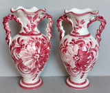 Set 2 vaze ceramice 32cm tip amfore, motive florale pictate manual, vintage
