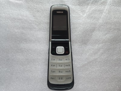 Carcasa pentru Nokia 2720 completa folosita foto