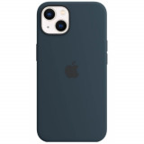 Cumpara ieftin Husa de protectie Apple Silicone Case with MagSafe pentru iPhone 13, Abyss Blue