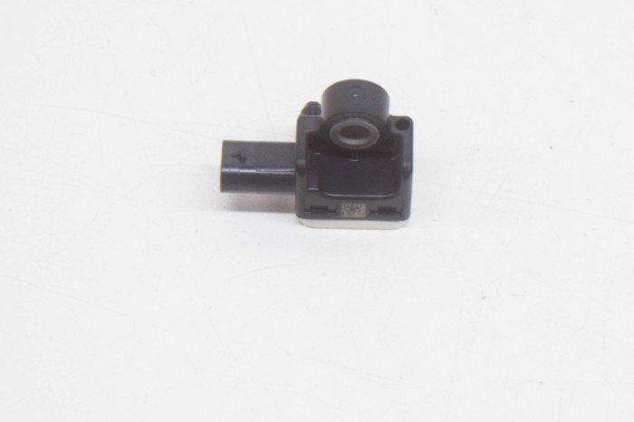 Senzor de impact st&acirc;nga spate MASERATI QUATTROPORTE VI 2014 OEM: 56054085AA,A1668210151 12219594