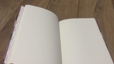 Caiet de desen A5 &amp;ndash; nou, cu model pe copertă și foi veline foto