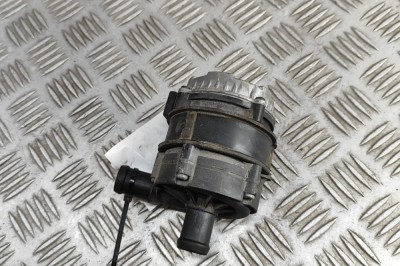 Pompa de apa auxiliara AUDI A3 Sportback 8VA, 8VF 2016 OEM: 04L965567,0392024003 30826779 foto