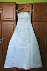 Rochie mireasa tip A, alba foto