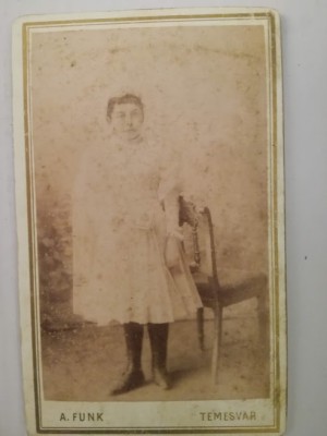 Foto carton CDV veche, A. Funk, Timișoara / Temesvar, doamnă &amp;icirc;n rochie albă foto