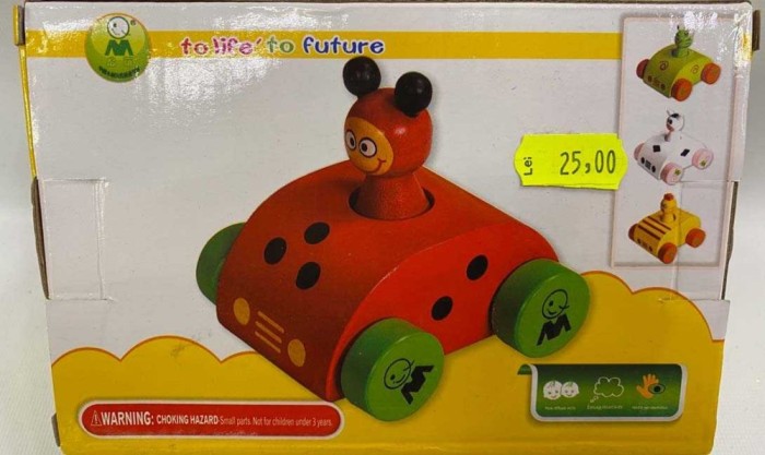 Masinuta de lemn Buburuza