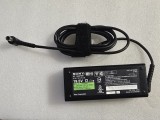 Incarcator laptop SONY VGP-AC19V35 19.5V 4.7A 90W tip mufa cu pin 6.5mm X 4.4mm, Incarcator standard, Sony Vaio