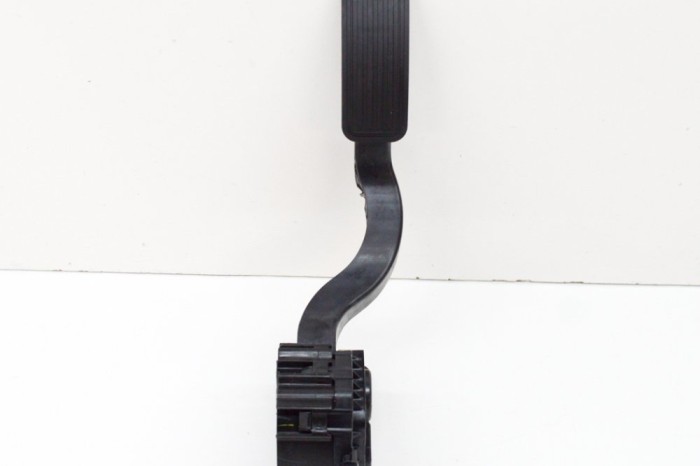 Pedala de accelerație TESLA MODEL 3 2019 OEM: 1011298 16730932