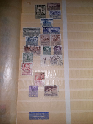 CLASOR VECHI cu timbre vechi de colectie in starea care se vad,clasor cu timbre foto