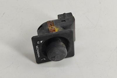 Comutator de reglare oglinda LAND ROVER DISCOVERY II L318 1999 OEM: YUH100260 | 29013544 foto