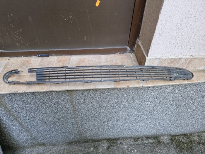Grilă mijloc bară față Mercedes Aclasse 168