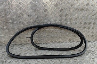 Garnitura ușă dreapta spate MERCEDES-BENZ GLE W167 2023 OEM: A0007271300 | 30769775 foto