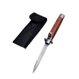 Cumpara ieftin Briceag Stiletto Automat IdeallStore&reg;, Maro, 24cm, Lama Otel Inoxidabil, Maner Lemn, Vanatoare + Husa Inclusa