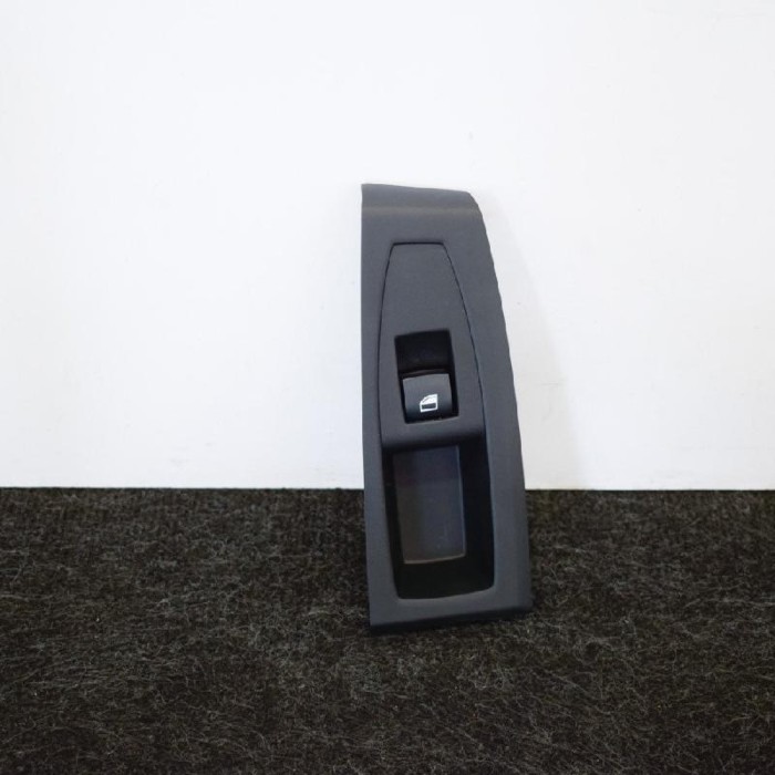 Buton geam ușă dreapta spate BMW 2 Active Tourer F45 2015 OEM: 9208107 3423062