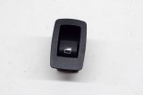 Buton geam ușă dreapta spate BMW 3 F30, F80 2014 OEM: 9208106 13980838