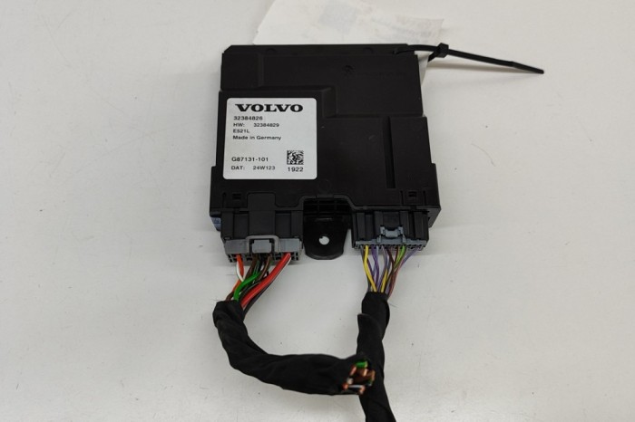 Unitate de control haion VOLVO XC90 II 2024 OEM: 32384826 28971851