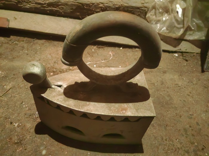 Vand fier de calcat vechi / calcator