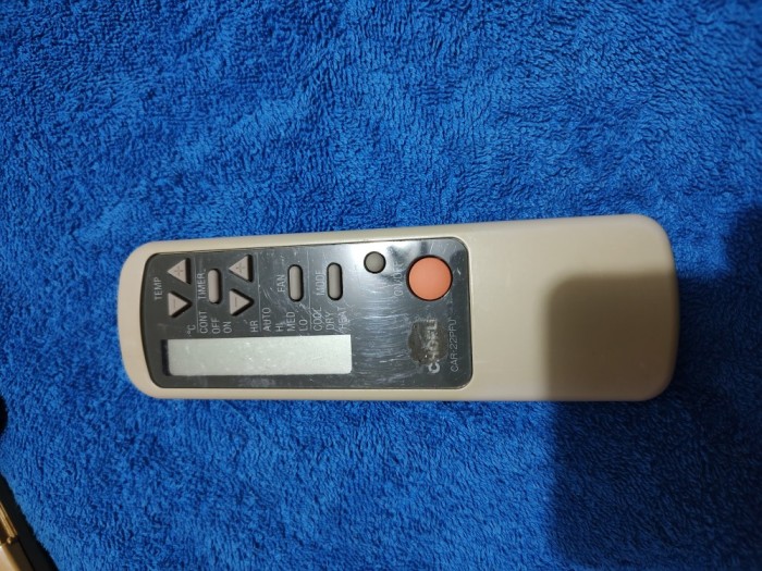 Telecomanda aer conditionat / telecomenzi aer conditionat ORIGINALE, CHOFU , stare foarte buna, perfect functionala !!