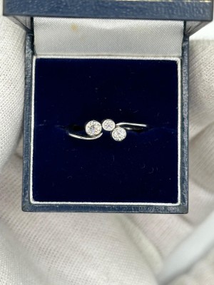 INEL AUR ALB 18K + 3 Diamante = 0.33CT - GEORG JENSEN - Colectia : &amp;quot;CASCADE&amp;quot; ! foto