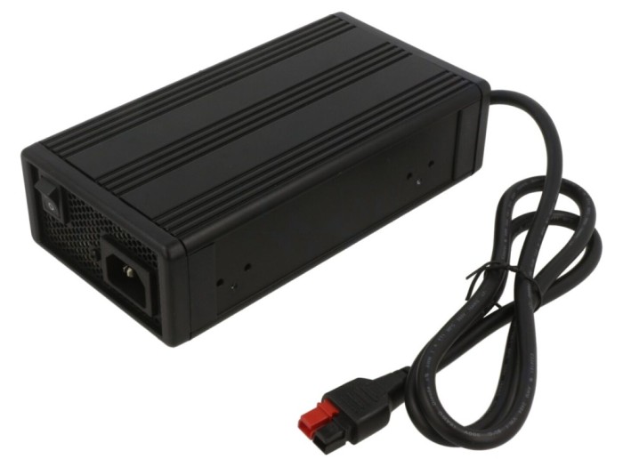 &Icirc;ncărcător 8A 27,6V DC