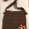 * Poseta crosetata, handmade, tip straita, maro, cu flori, 26x27cm, cu fermoar