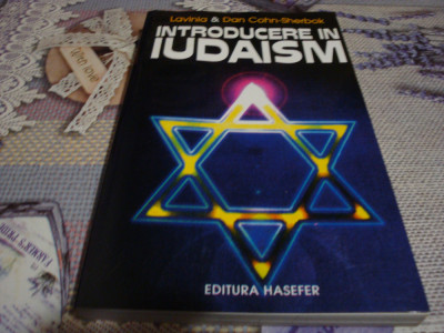 Lavinia si Dan Cohn Sherbok - Introducere in Iudaism - Hasefer 2000 foto