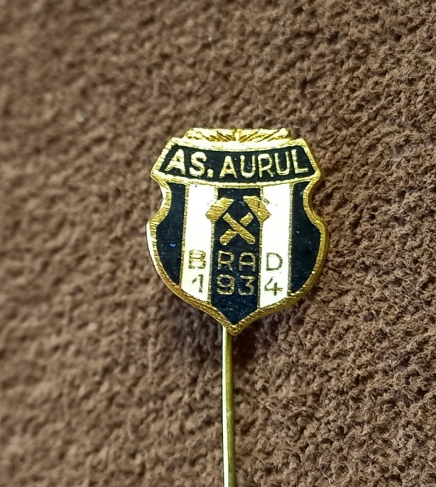 Insigna fotbal - &quot;AURUL&quot; BRAD (varianta 2)