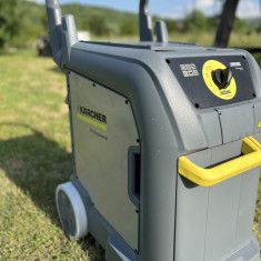 Aspirator/curatitor cu aburi profesional Karcher SGV6/5