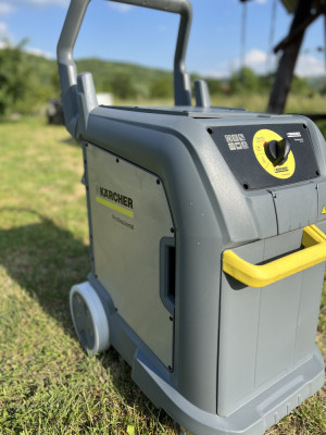 Aspirator/curatitor cu aburi profesional Karcher SGV6/5 foto