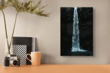 Tablou Canvas, "Cascada &icirc;n mijlocul st&acirc;ncilor &icirc;ntunecate", Cascadă, Rocă, Apă, Natură, Spectaculos, &Icirc;ntunecat, Misterios, Coloană, Impresionant, Sălba