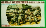 Kit GERMAN GRENADIERS (EAST PRUSSIA 1945) - DRAGON Cod 6057 Scara 1/35 DIORAMA MACHETA FIGURINE ASAMBLARE HOBBY WWII SOLDAȚI GERMANI AMERICANI RUȘI, 1:32