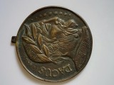 DACUS ,Medalie deosebita , de colectie.Diametru 50 mm , bronz cu patina