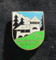 Insigna regalista turism Casa Pestera TCR foto