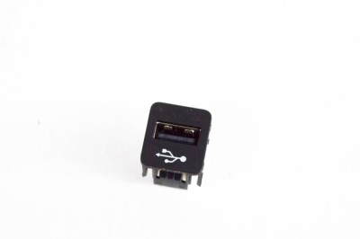 USB BMW X3 G01, F97 2019 OEM: 9229294 21581351 foto