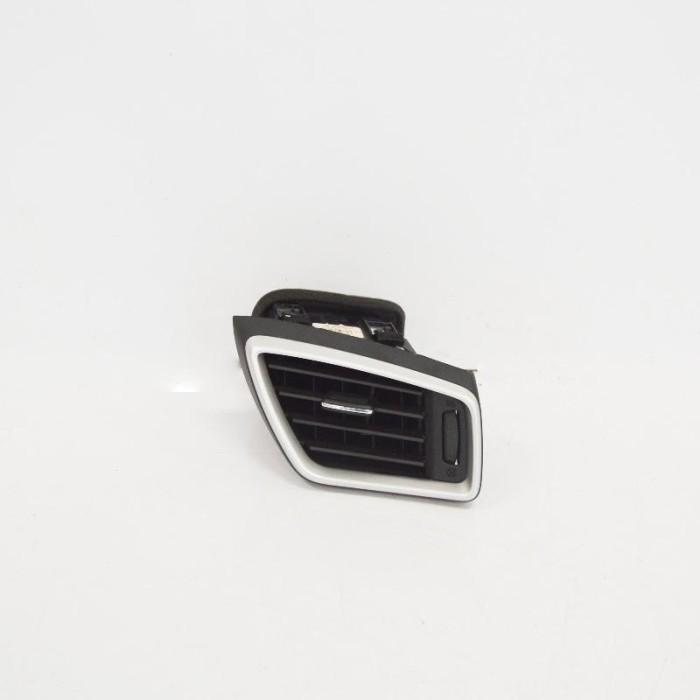 Gura de ventilație planșa de bord NISSAN QASHQAI II J11, J11_ 2014 OEM: 687604EA0A687604EH0A3049-0027 4119214