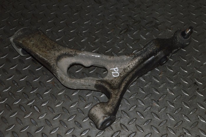 Braț inferior dreapta față VW TOUAREG 7P5 2011 14356657