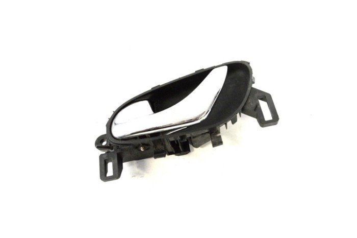 M&acirc;ner de deschidere interior st&acirc;nga față NISSAN PULSAR Hatchback C13 2015 OEM: 80671-4EA0A 14611064