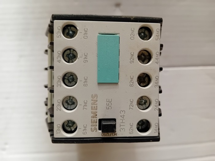 Contactor auxitiar Siemens 3TH43