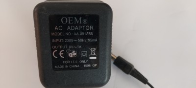 ALIMENTATOR 9 V - 1A , SCOATE CURENT ALTERNATIV !! FUNCTIONEAZA .MODEL AA-091ABN foto