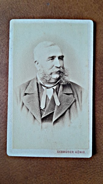 Fotografie tip CDV, barbat inceput de secol XX